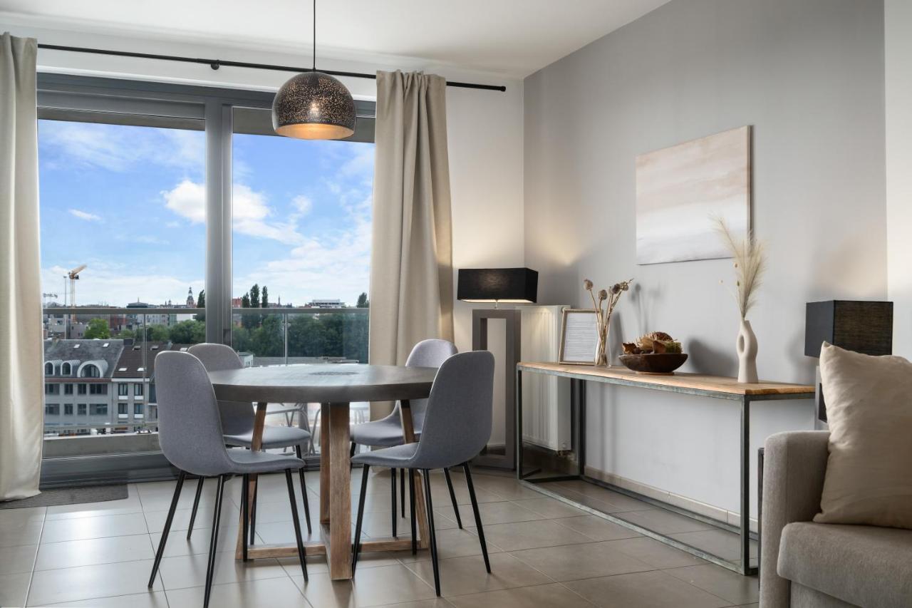 Shs Homes-Luxe Highrise, 2 Bedrooms, Kitchen, Free Parking, Stunning View, Large Tarrasse, Workspace Hasselt Exteriör bild