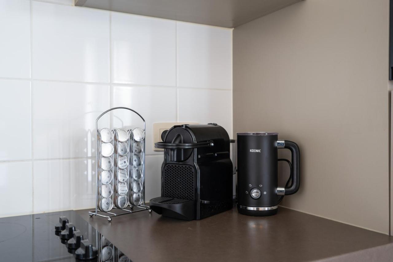 Shs Homes-Luxe Highrise, 2 Bedrooms, Kitchen, Free Parking, Stunning View, Large Tarrasse, Workspace Hasselt Exteriör bild